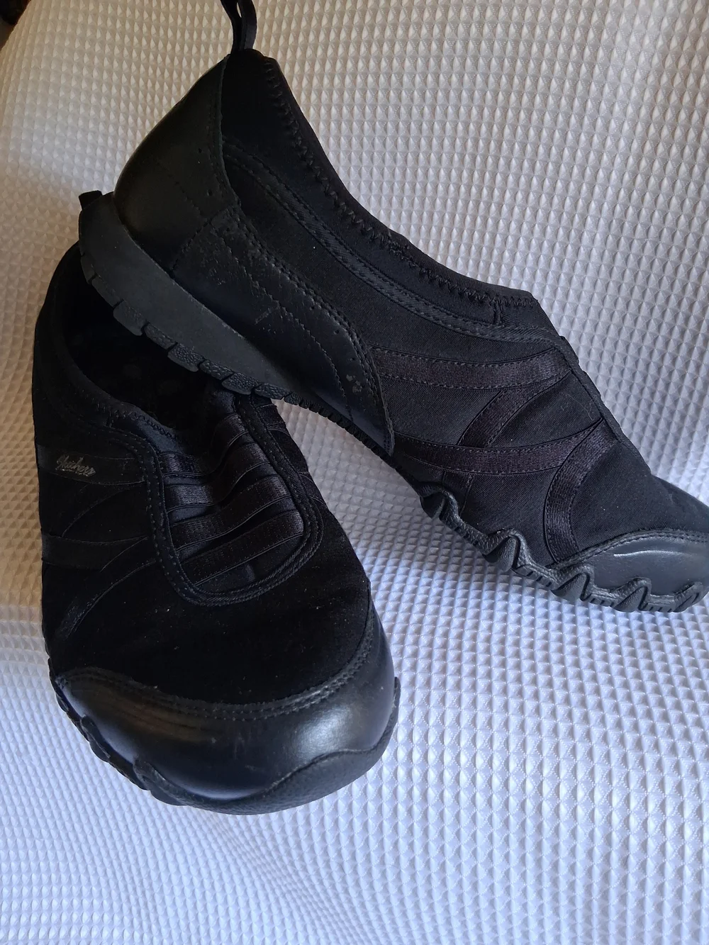 Skechers Relaxed Fit Bikers Satin Dream Black Slip- On Sneakers Size 7